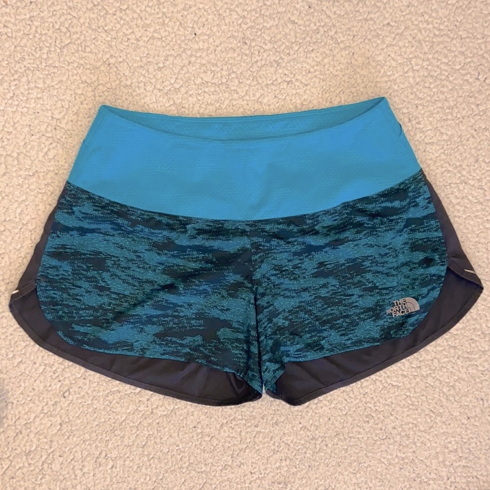 NWOT The North Face shorts